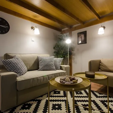 Sesame Light & Wide Apartment