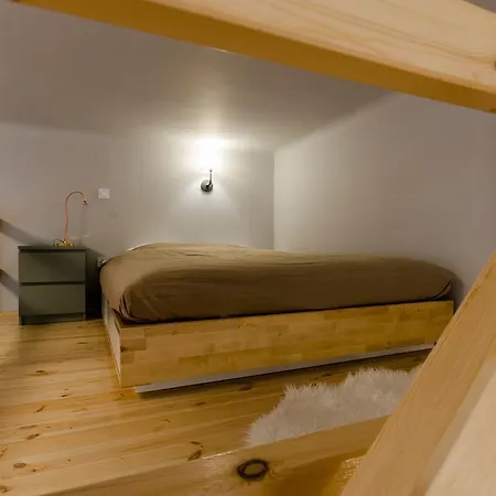 Sesame Light & Wide Apartment *